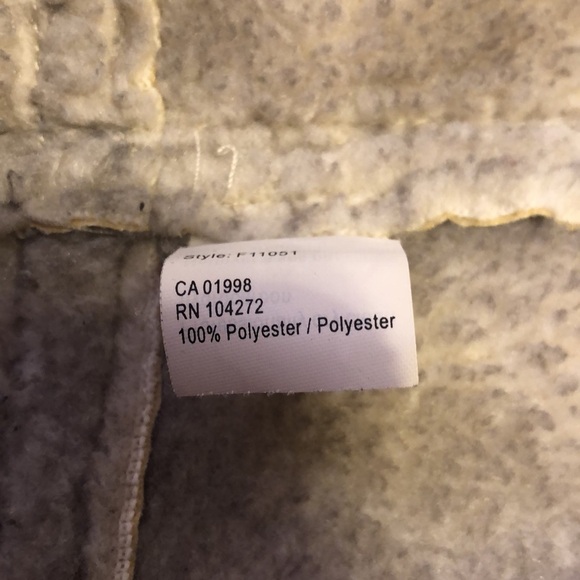 SPANNER winter vest.  Zip close with two front zipper close pockets.  Size L - Picture 7 of 8